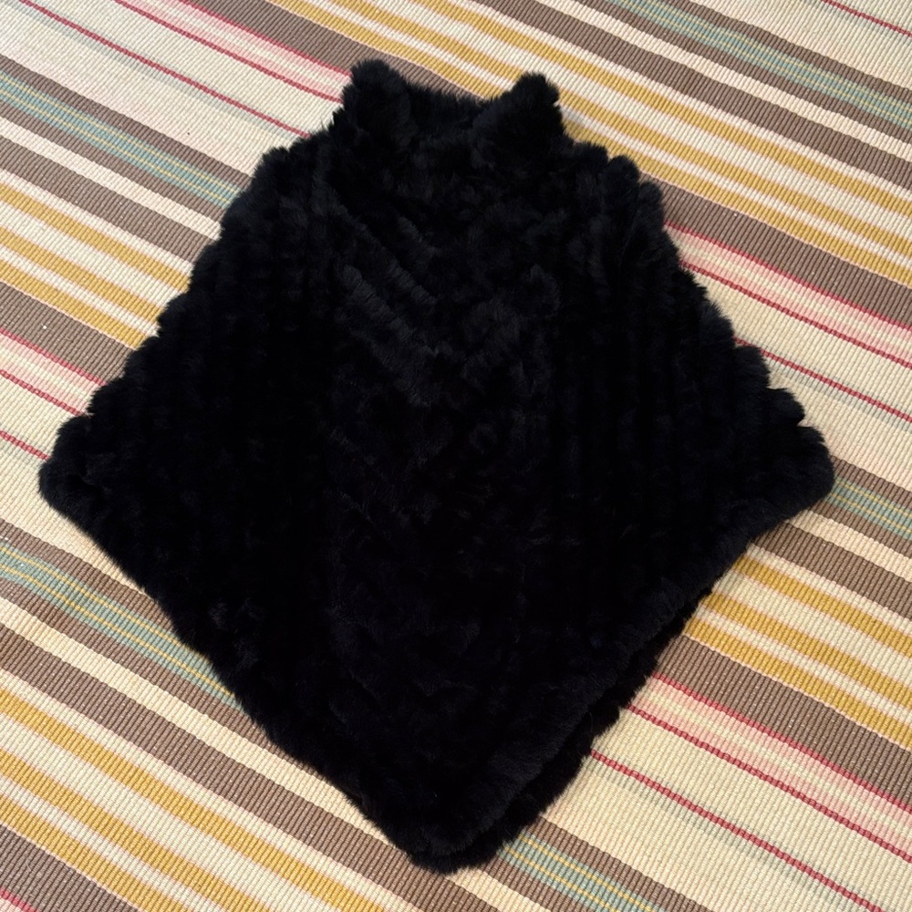 J McLaughlin Faux Fur Poncho